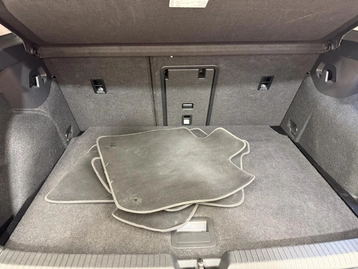 Image véhicule  Volkswagen GOLF (41)