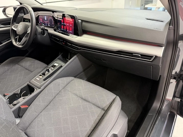 Image véhicule  Volkswagen GOLF (35)