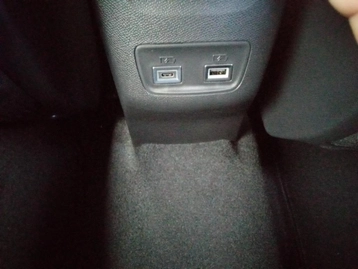 Image véhicule  Peugeot 2008 (27)