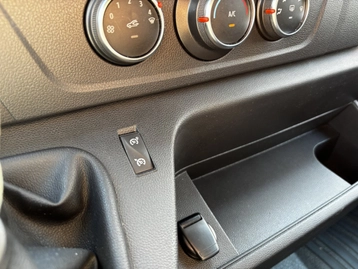 Image véhicule  Renault MASTER (21)