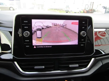 Image véhicule  Volkswagen T-ROC (15)