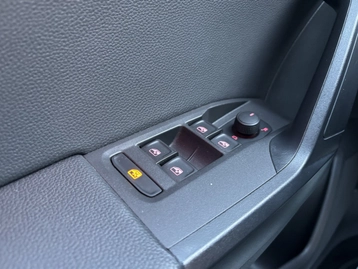 Image véhicule  Seat ARONA (30)