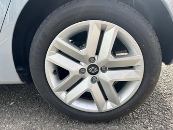 Image véhicule  Renault CLIO (9)