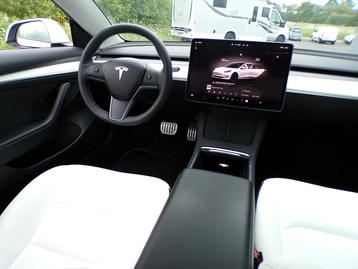 Image véhicule  Tesla MODEL 3 (15)