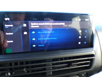 Image véhicule  Opel VIVARO (21)