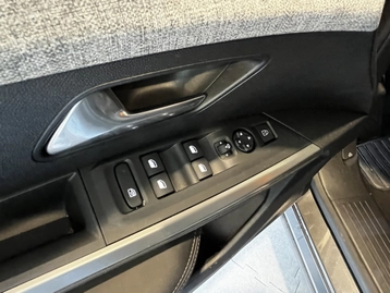 Image véhicule  Peugeot 3008 (3) (11)