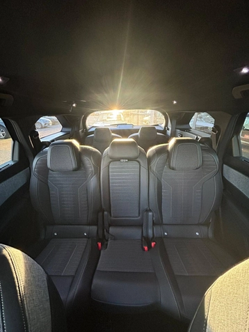 Image véhicule  Peugeot 5008 (21)