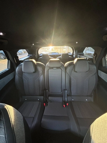 Image véhicule  Peugeot 5008 (23)