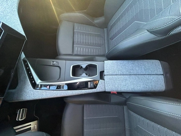 Image véhicule  Peugeot 5008 (16)