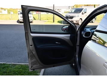 Image véhicule  Toyota AYGO (17)