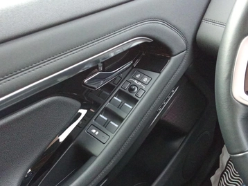 Image véhicule  Land Rover EVOQUE (46)