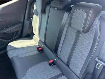 Image véhicule  Peugeot 2008 (16)
