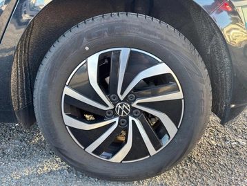 Image véhicule  Volkswagen POLO (9)