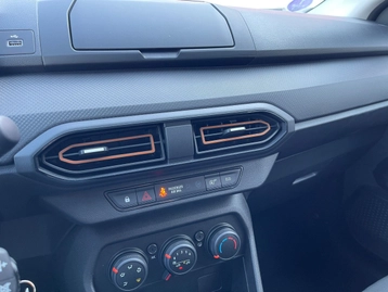 Image véhicule  Dacia Sandero Stepway (3) (12)