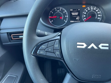 Image véhicule  Dacia Sandero Stepway (3) (7)