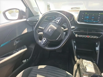 Image véhicule  Peugeot 208 (2)