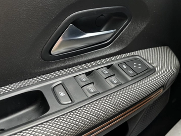 Image véhicule  Dacia SANDERO (25)