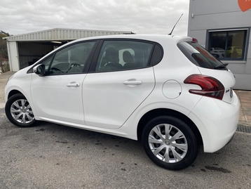 Image véhicule  Peugeot 208 (4)