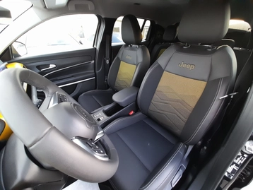 Image véhicule  Jeep AVENGER (16)