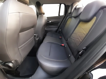 Image véhicule  Jeep AVENGER (12)