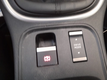 Image véhicule  Jeep AVENGER (19)