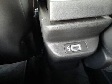 Image véhicule  Jeep AVENGER (11)