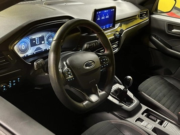 Image véhicule  Ford KUGA (38)