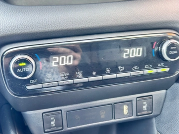 Image véhicule  Mazda MAZDA2 HYBRID (15)