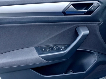 Image véhicule  Volkswagen T-ROC (14)
