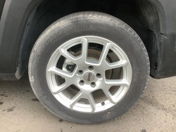 Image véhicule  Jeep RENEGADE (8)