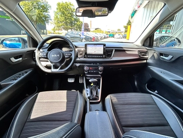 Image véhicule  Kia RIO (11)