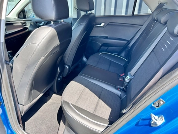 Image véhicule  Kia RIO (10)