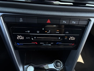 Image véhicule  Volkswagen T-ROC (18)