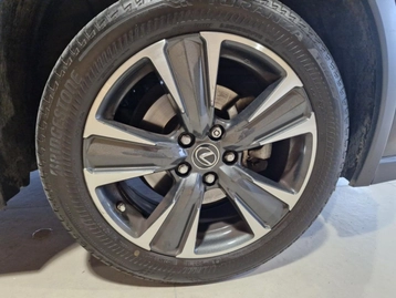 Image véhicule  Lexus UX (10)