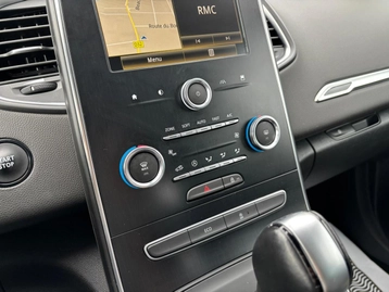 Image véhicule Renault SCENIC (32) Image véhicule Renault SCENIC (32)