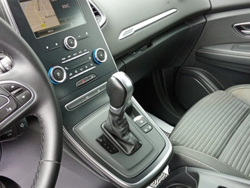 Image véhicule Renault SCENIC (15) Image véhicule Renault SCENIC (15)