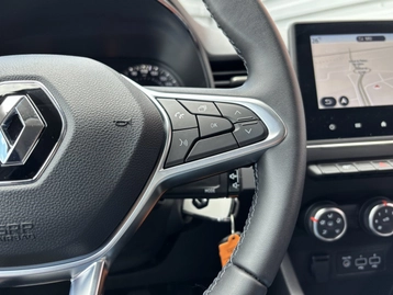Image véhicule  Renault CLIO (9)