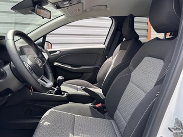 Image véhicule  Renault CLIO (3)