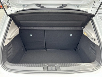 Image véhicule  Renault CLIO (5)