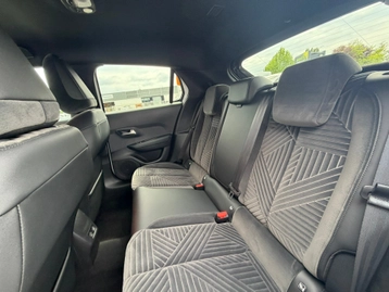Image véhicule  Lancia YPSILON (21)