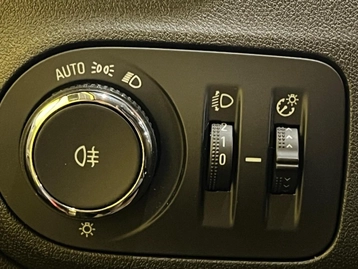 Image véhicule  Opel CROSSLAND (33)