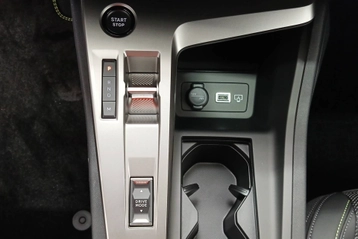 Image véhicule  Peugeot Nouvelle 308 (13)