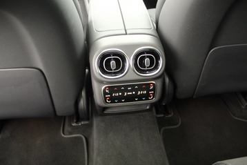 Image véhicule  Mercedes CLASSE GLC (8)