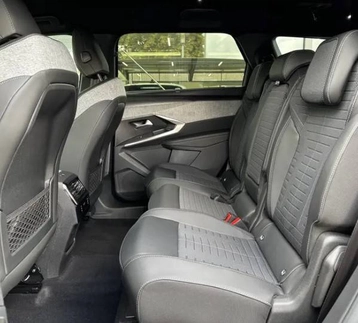 Image véhicule  Peugeot 5008 (13)