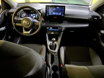 Image véhicule Toyota YARIS (21) Image véhicule Toyota YARIS (21)