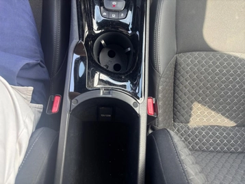 Image véhicule  Toyota C-HR (38)