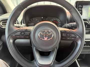 Image véhicule  Toyota YARIS (9)