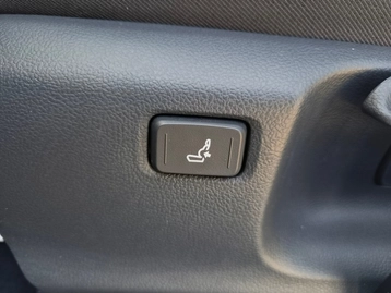 Image véhicule  Toyota YARIS (5)