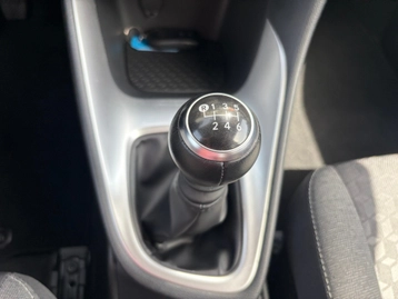 Image véhicule  Toyota YARIS (15)