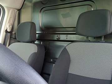 Image véhicule Renault KANGOO (5) Image véhicule Renault KANGOO (5)